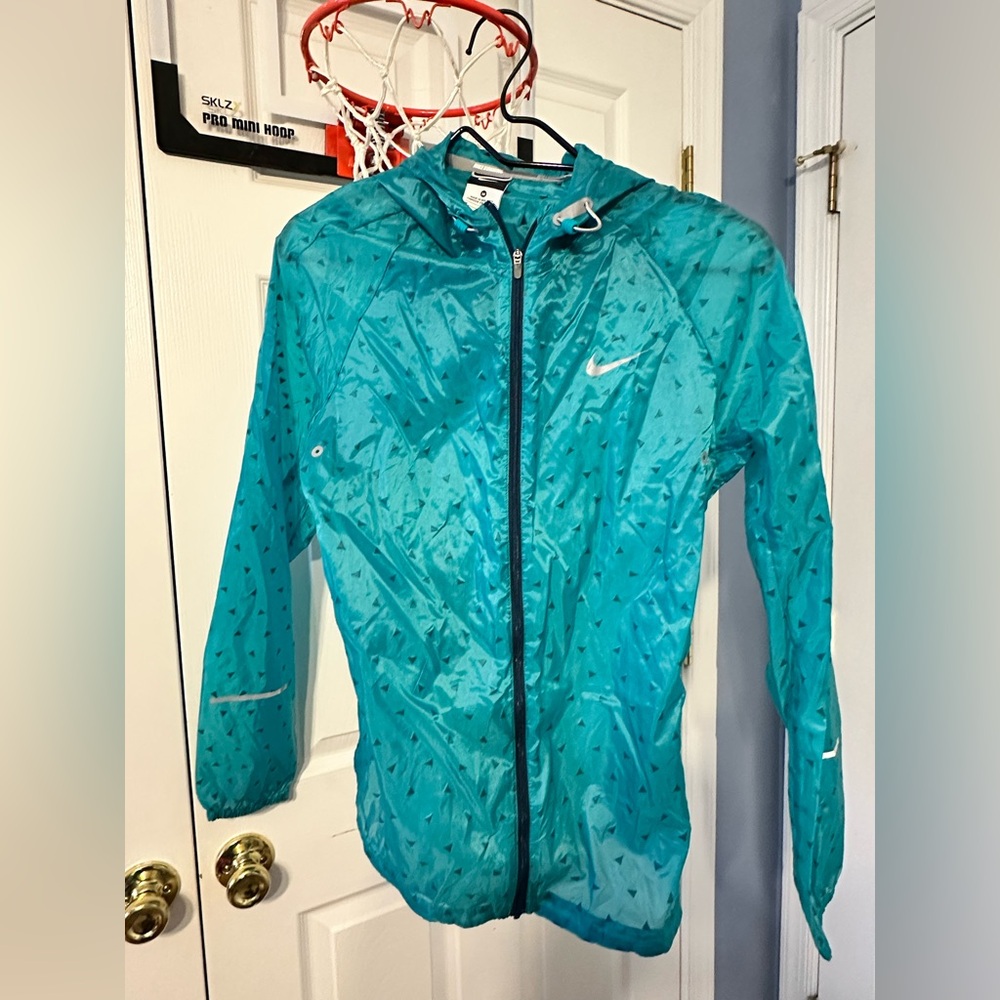 Nike running windbreaker